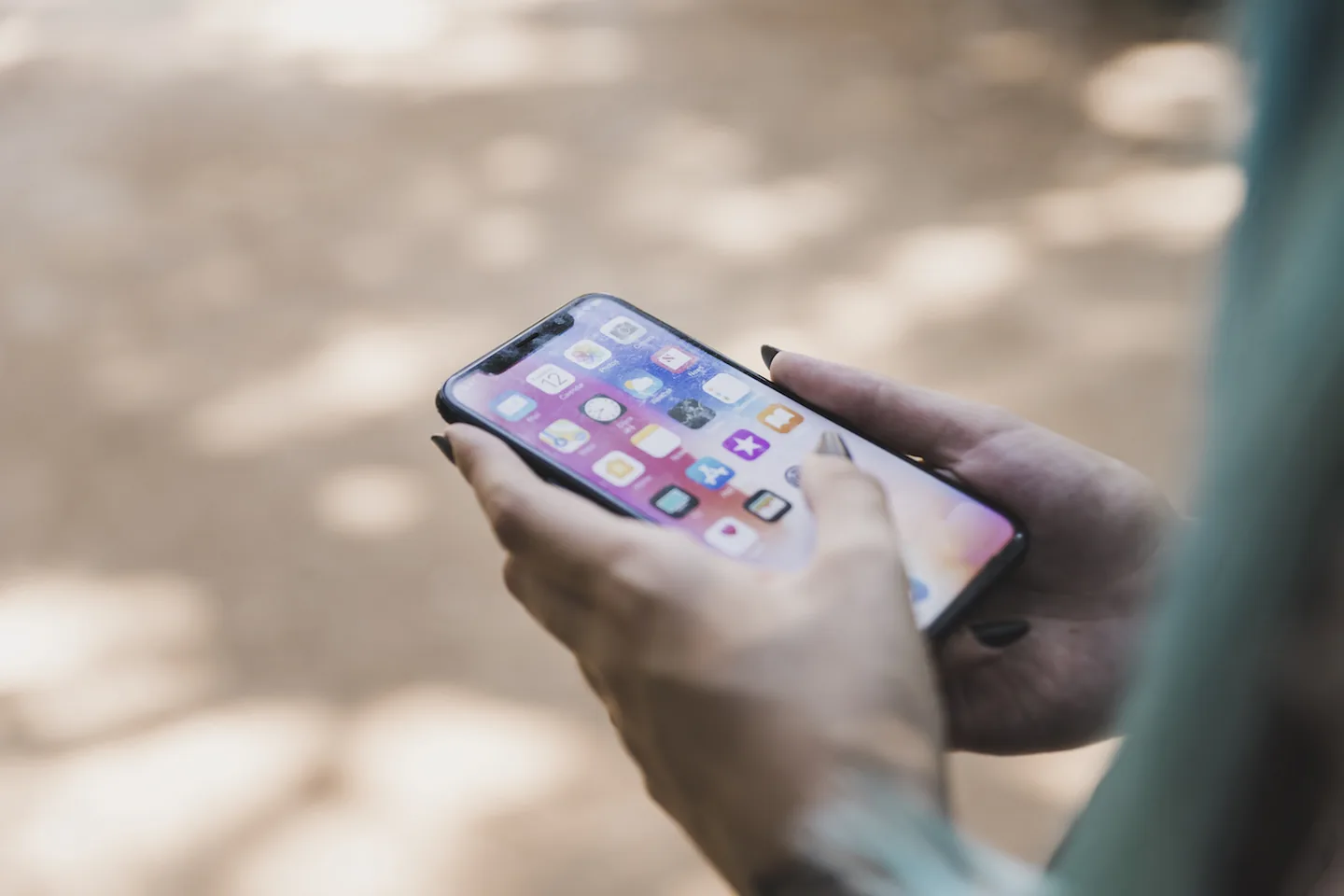 5 logistic challenges your attendees can overcome with a mobile event app