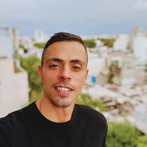 Mauricio, CEO